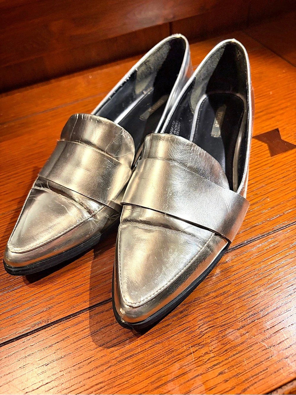 Forever 21 Metallic Pointed-Toe Loafers US 7.5
